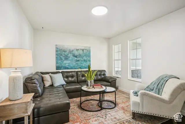 213 W Arbor Dr, Saratoga Springs, UT 84045 - Image #3