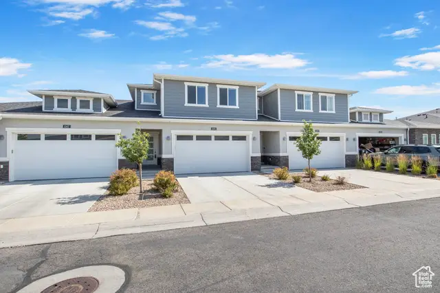 1371 W Stewart Falls Dr, Riverton, UT 84065 - Image #2