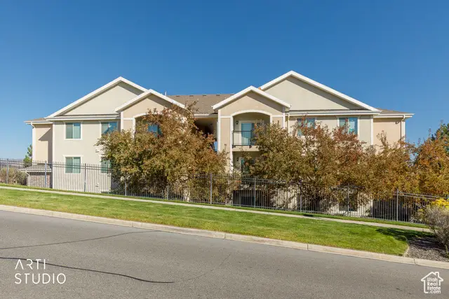 182 W Springview Dr, Saratoga Springs, UT 84045 - Image #2