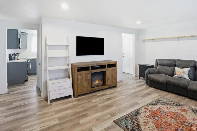 360 Lakeview Ave, Tooele, UT 84074 - Image #3