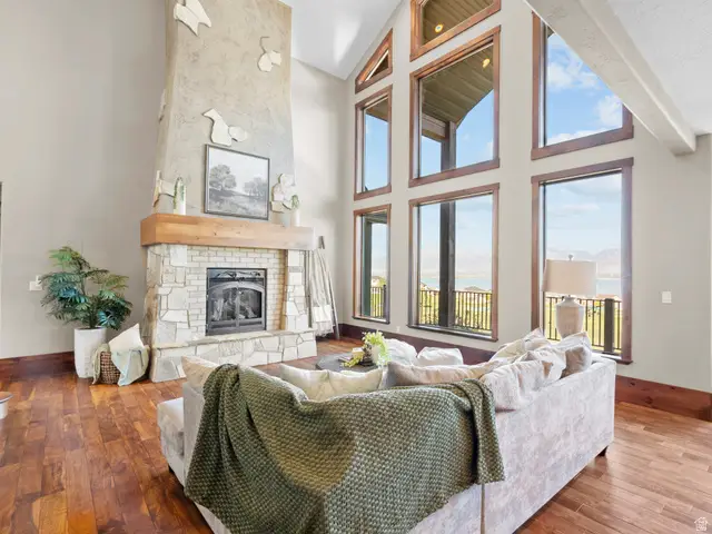 2752 S Sandalwood Cir, Saratoga Springs, UT 84045 - Image #2