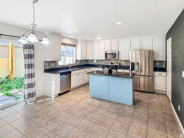 920 W Stonehaven Dr, North Salt Lake, UT 84054 - Image #3