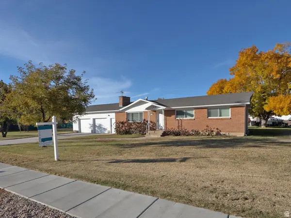 2132 W 800 N, Clinton, UT 84015