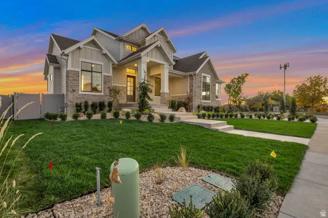 695 W Hidden Farm Dr, Farmington, UT 84025 - #2