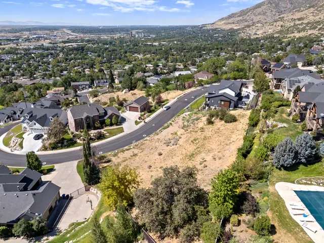 391 E Greystone #316, Farmington, UT 84025 - Image #3