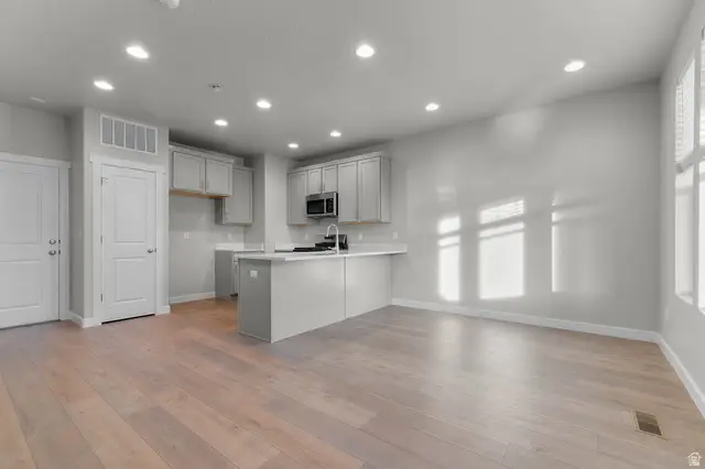 7802 W Alta Ln, Magna, UT 84044 - Image #3