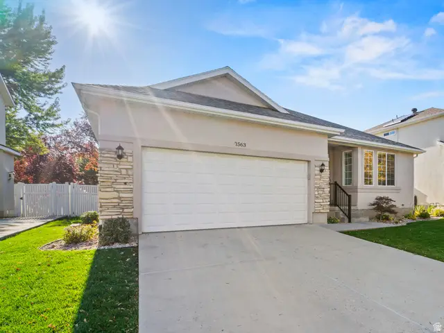 1563 Oakridge Park Dr, Farmington, UT 84025 - Image #2