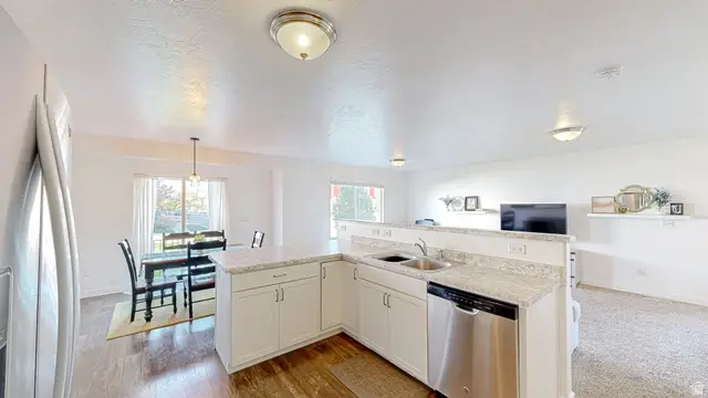 32 E Harmony Ct, Saratoga Springs, UT 84045 - Image #2