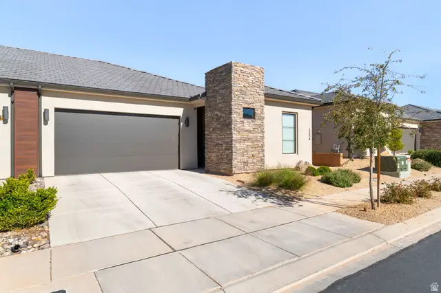1254 W Hopewell Dr, Saint George, UT 84790 - Image #2