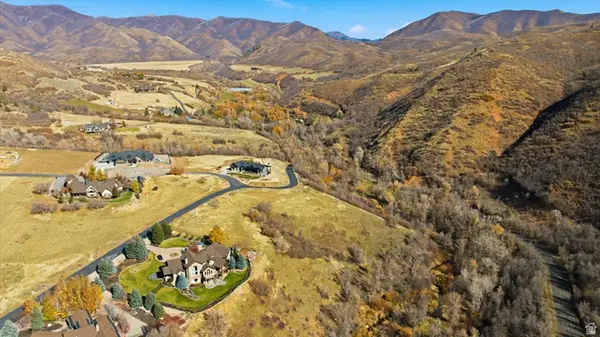 285 Meadow Bridge Dr #6, Springville, UT 84663