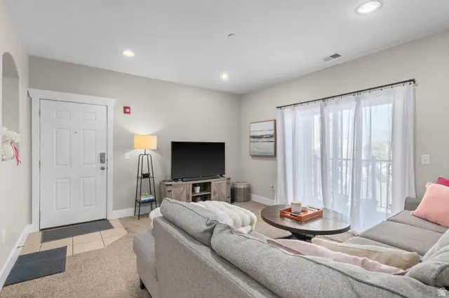 186 W Springview Dr, Saratoga Springs, UT 84045 - Image #3