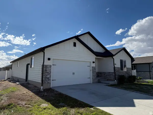 2314 E Weeping Willow Way, Eagle Mountain, UT 84005