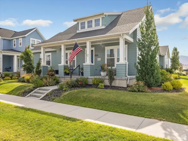 10562 S Stavanger Dr W, South Jordan, UT 84009