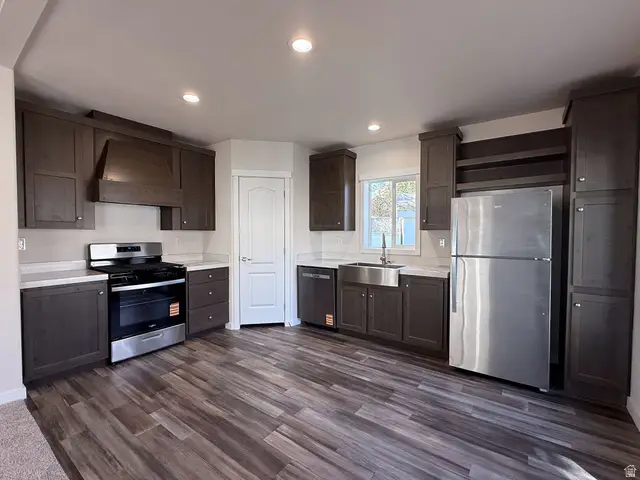 121 Barrington Way, Layton, UT 84041 - Image #2