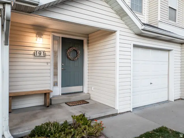 191 E Flowerfield Dr, Draper, UT 84020 - Image #2