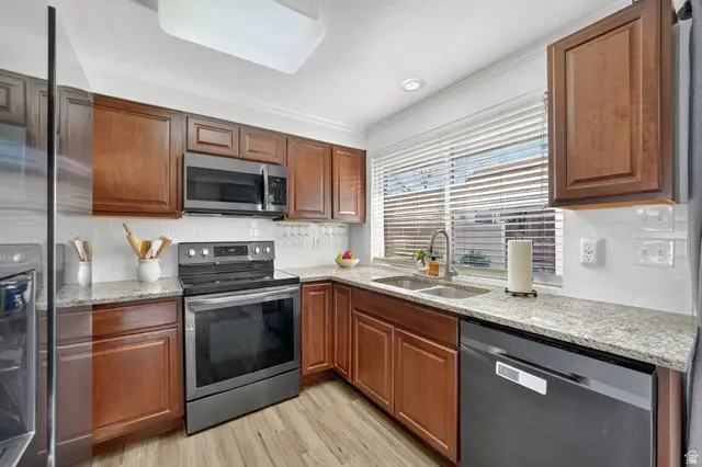 938 S Bristol Rd E #50, Fruit Heights, UT 84037 - Image #3