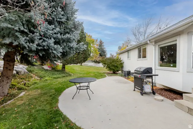 2894 N Viewcrest Cir, North Logan, UT 84341 - Image #3