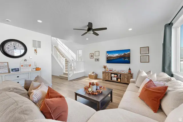 1077 E Postmark Pl #319, Eagle Mountain, UT 84005 - Image #2