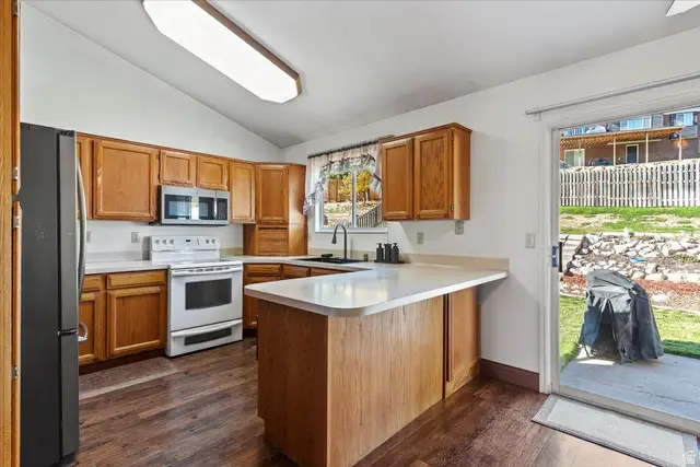 2277 E 3225 N, Layton, UT 84040 - Image #2