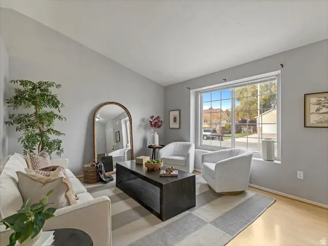 231 W Amanda Lynn Ln, Midvale, UT 84047 - Image #3