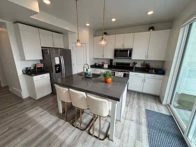 2983 W N Shore Dr, Syracuse, UT 84075 - Image #2