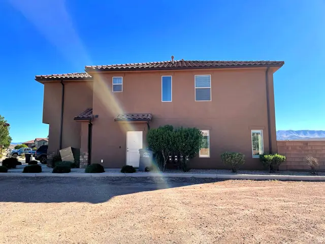 2577 N Bella Vista Dr, Santa Clara, UT 84765 - Image #2