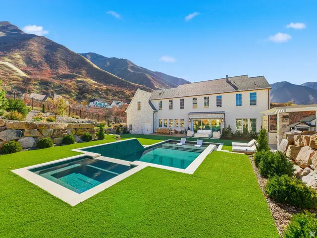 251 E Maple Ridge Dr, Mapleton, UT 84664 - Image #1