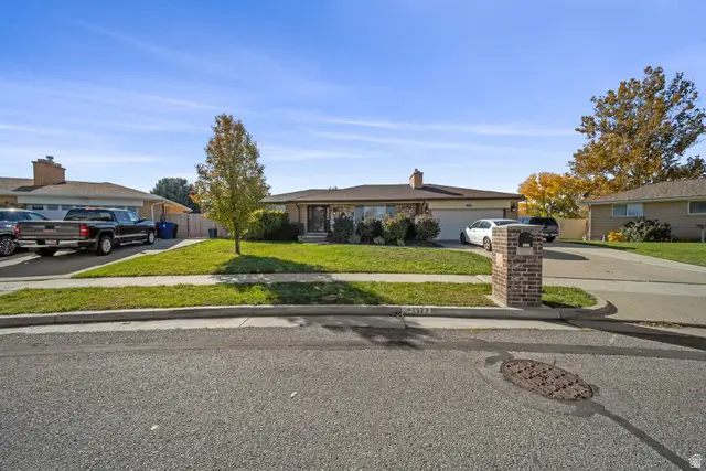 1377 W Pinewood Dr, Taylorsville, UT 84123 - Image #2