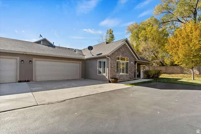 9252 S 2040 W #D, West Jordan, UT 84088 - Image #2