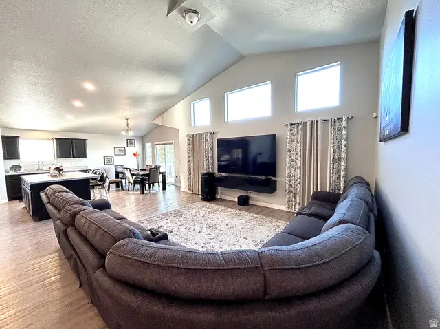 9024 W Newhouse Dr S, Magna, UT 84044 - Image #3