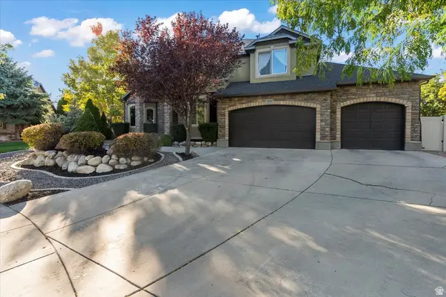 3376 W Water Crescent Pl, South Jordan, UT 84095 - Image #2