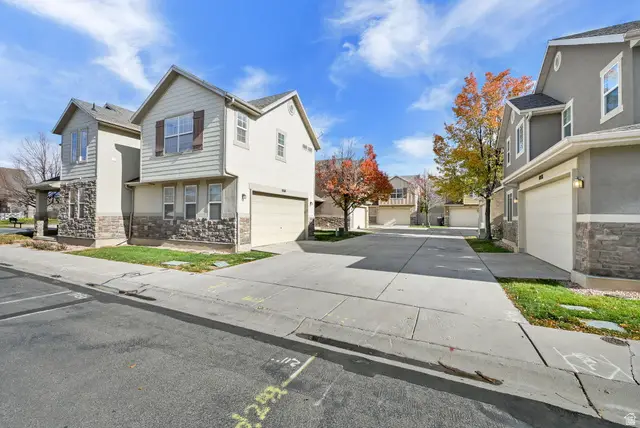 1064 Darcy Dr, North Salt Lake, UT 84054 - Image #2