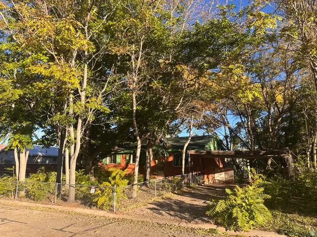 423 Huntridge Dr, Moab, UT 84532 - Image #3