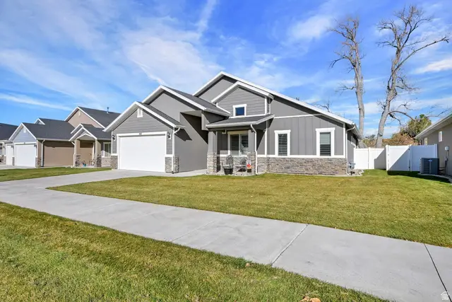 542 E Spaulding Way, South Weber, UT 84405 - Image #2