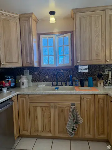 665 E Molen Rd, Ferron, UT 84523 - Image #3