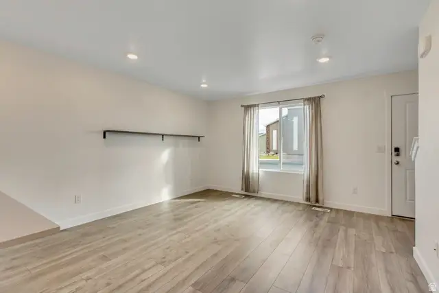 58 N Monitor Row E, Saratoga Springs, UT 84045 - Image #3