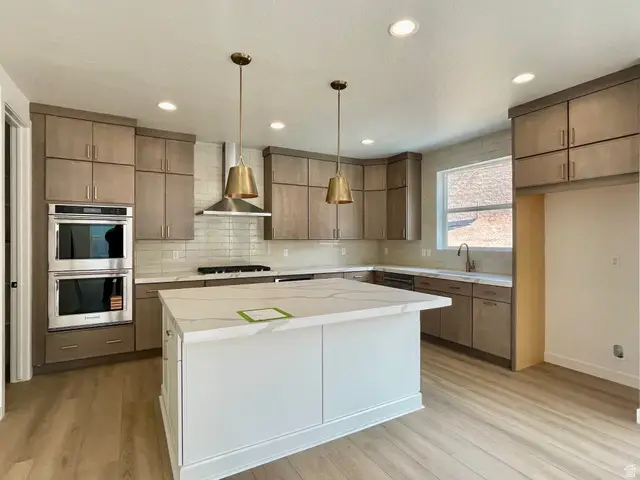 1632 W Canyon Rim Rd, Lehi, UT 84048 - Image #2