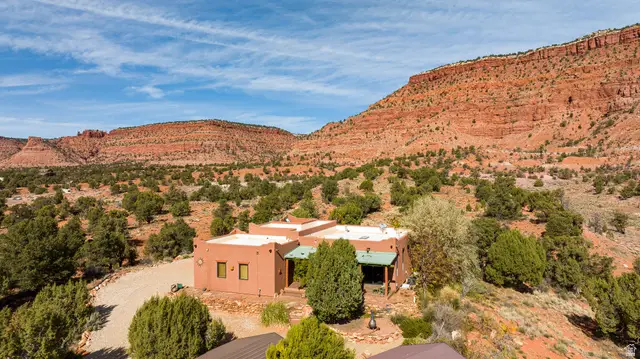 3675 E Juniper Dr, Kanab, UT 84741 - Image #1