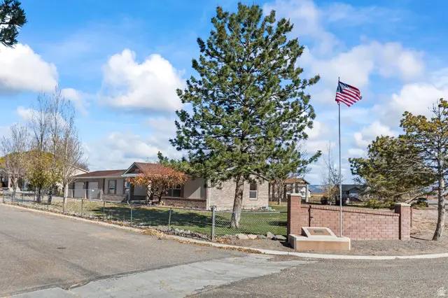 110 N 350 E, Elsinore, UT 84724 - Image #2