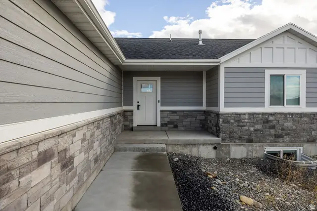 482 E Canyon Rim Rd N, Smithfield, UT 84335 - Image #2