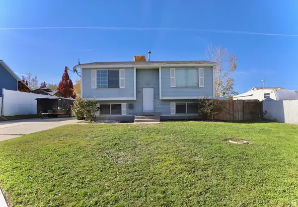 3706 S Buckeroo Cir, Magna, UT 84044