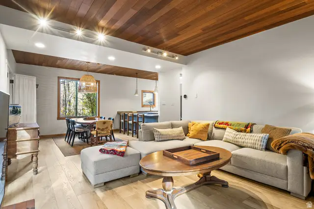 1445 Crescent Rd, Park City, UT 84060 - Image #3