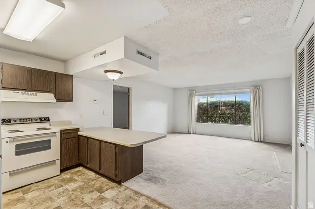 24 W Lester Ave #C11, Murray, UT 84107 - Image #2