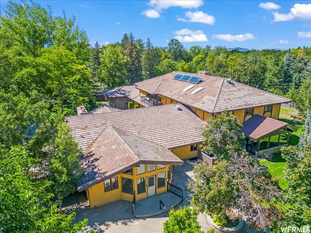 6003 S Oakhill Dr, Holladay, UT 84121 - Image #3