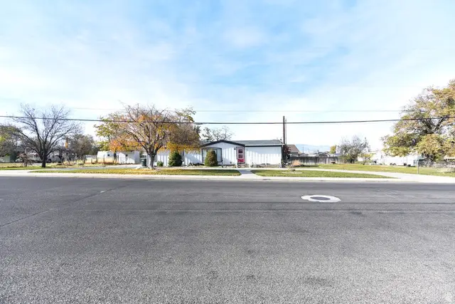 583 N Broadway St, Tooele, UT 84074 - Image #2