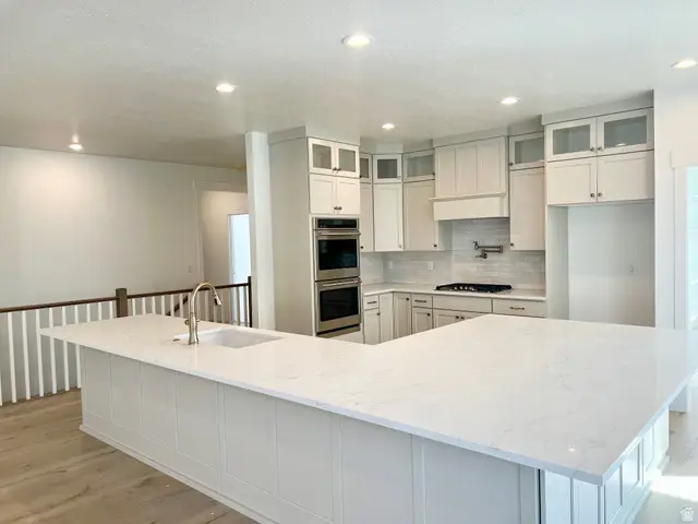 11568 S Flying Fish Dr #1-119, South Jordan, UT 84009 - Image #2