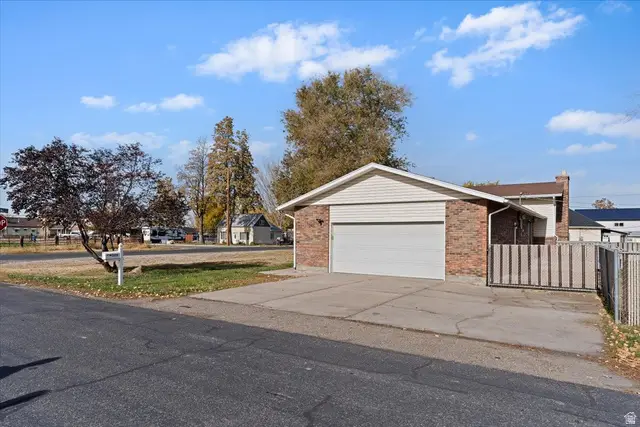 2416 N 4275 W, Plain City, UT 84404 - Image #3