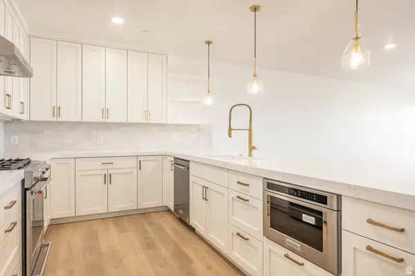 2250 E Murray Holladay Rd #305, Holladay, UT 84117