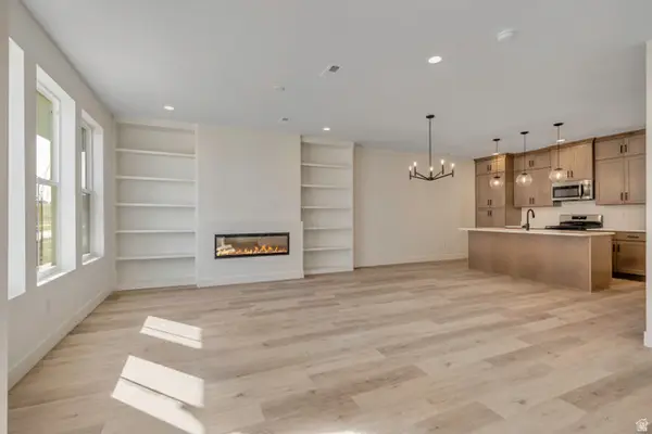 6977 W Hidden Way S #147, West Jordan, UT 84081