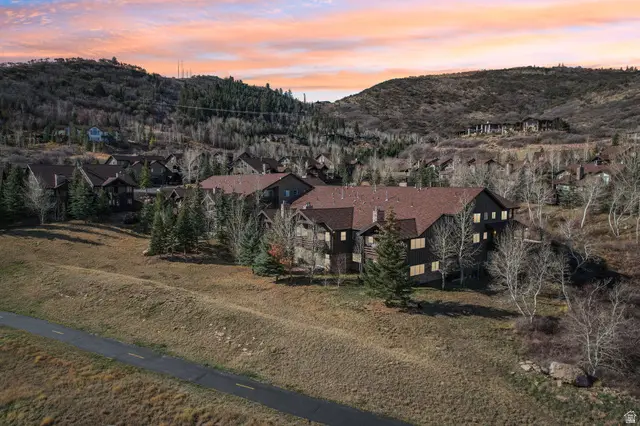 5135 Cove Canyon Dr #104, Park City, UT 84098 - Image #2